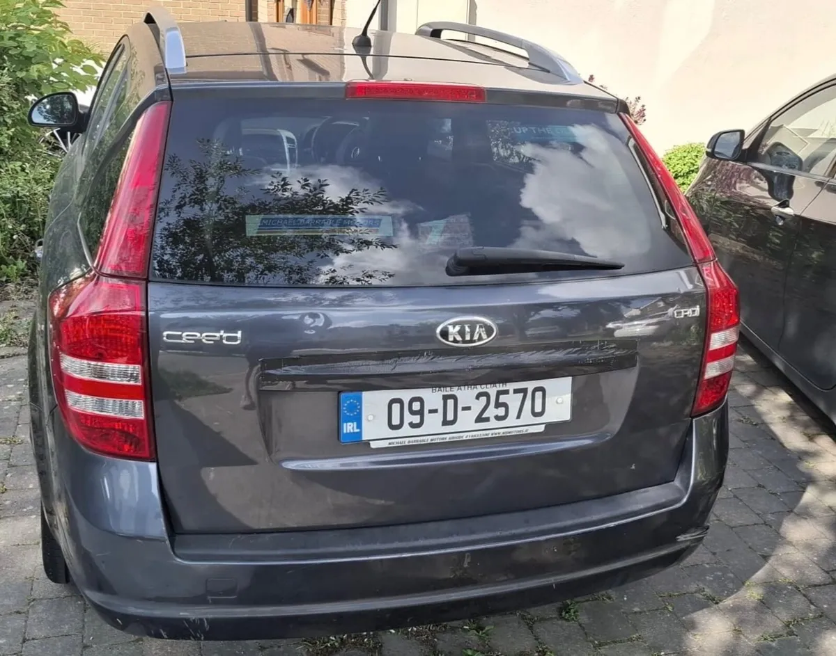 Kia Ceed 2009 - Image 2