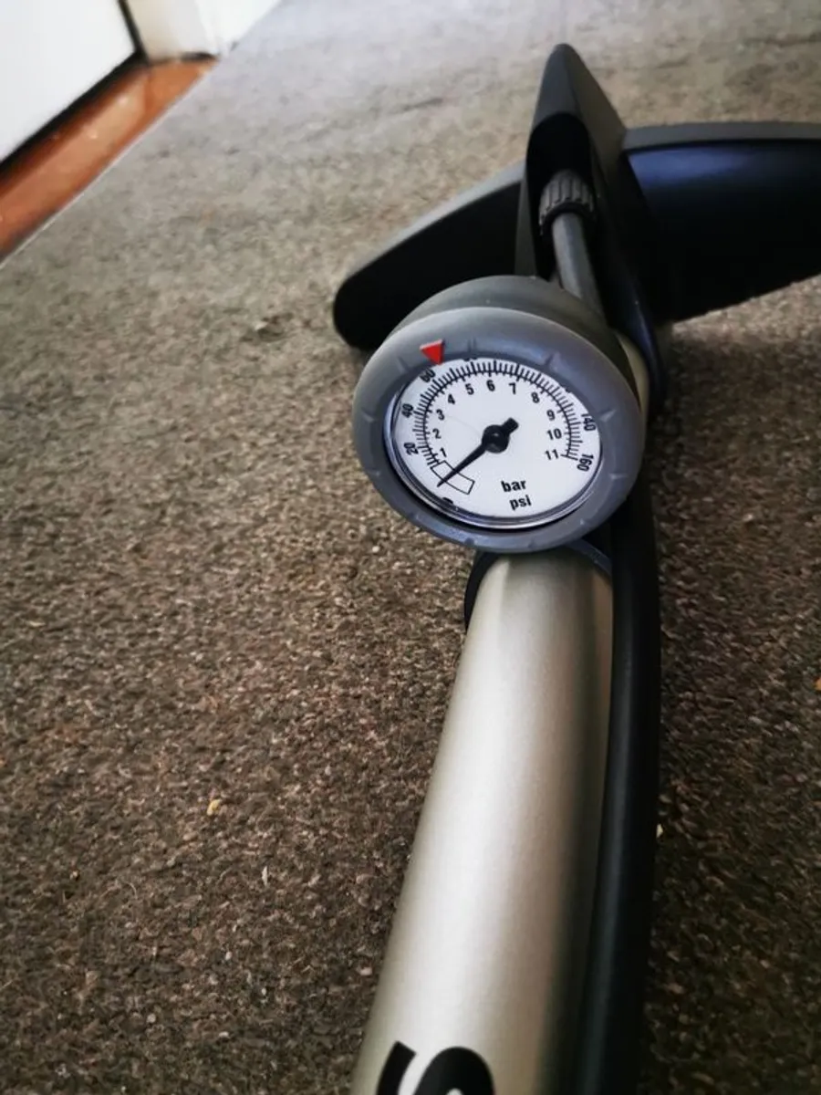 Brand new bike pump - Image 4