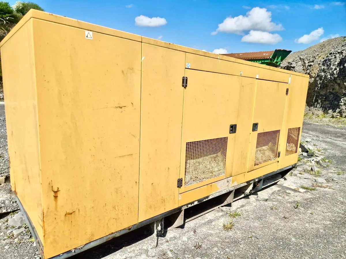 400 KVA Cat generator - Image 2