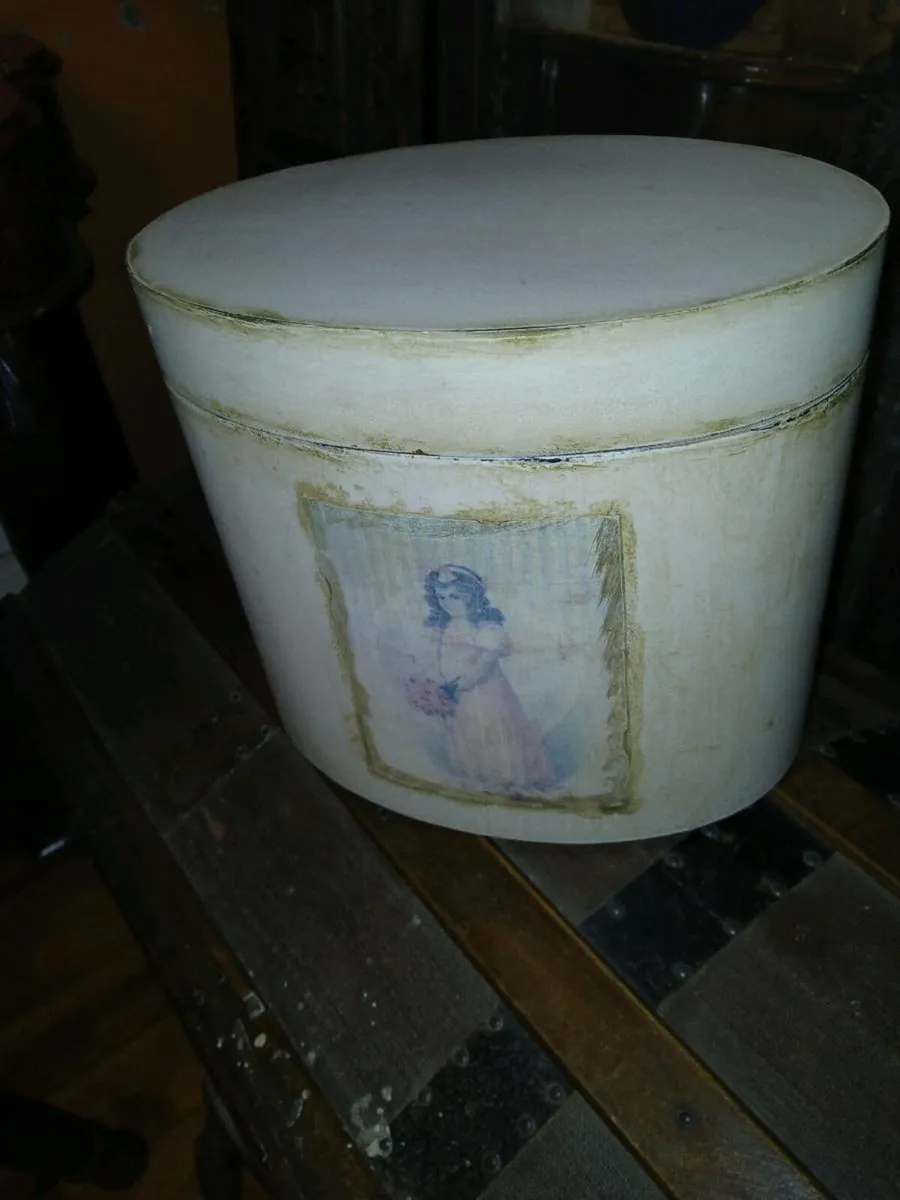 Hat Box - Image 1