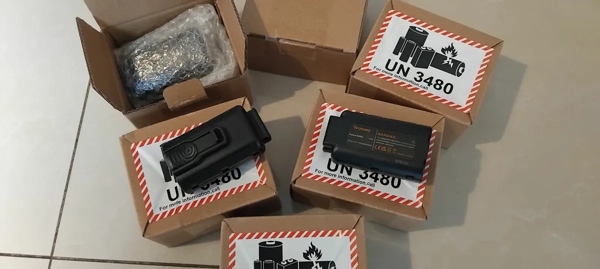Paslode Replacement 7.4V 4Ah Li-ion Batteries - Image 1