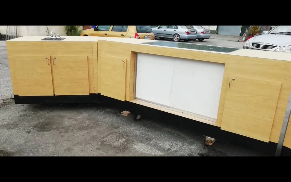 Mobile counter display unit - Image 2