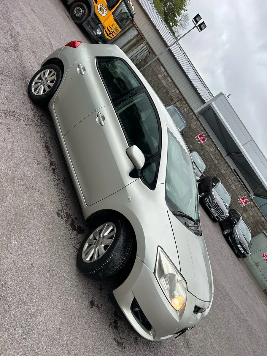 1.4 petrol Auris - Image 1