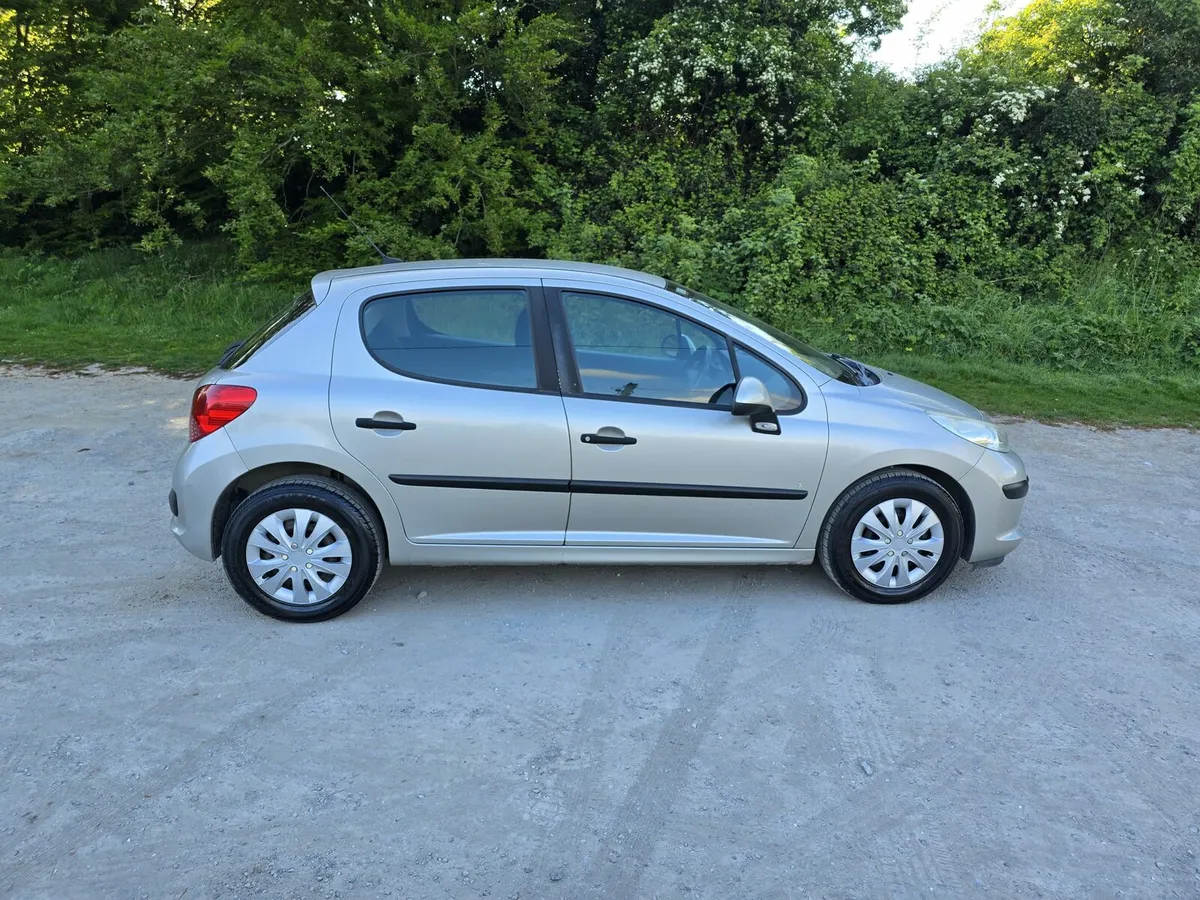 Peugeot 207 1.4l - Image 2