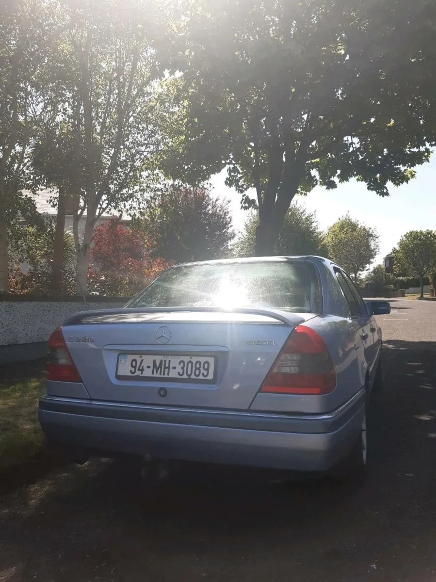 Mercedes c220 diesel - Image 3