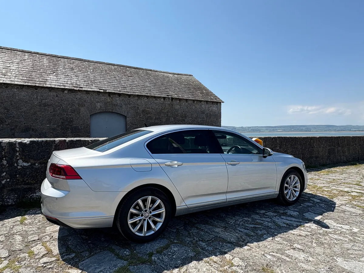 2020 Volkswagen Passat 2.0 TDI Buisness - Image 4