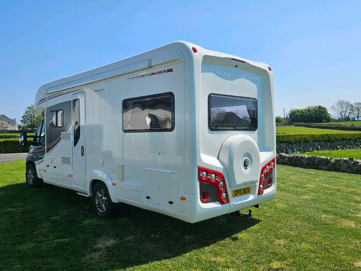Autotrail apache 700 6 berth - Image 3