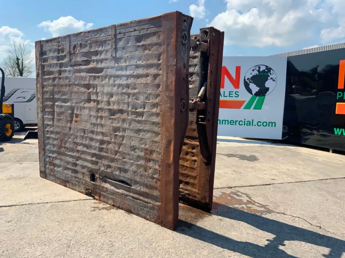 3.4mts x 2.5mts TRENCH BOX ASSEMBLY.......1005. - Image 1
