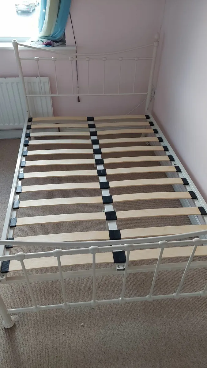 Double bed frame with good condition - Image 4