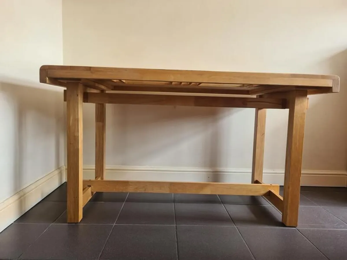 Dining table - Image 4