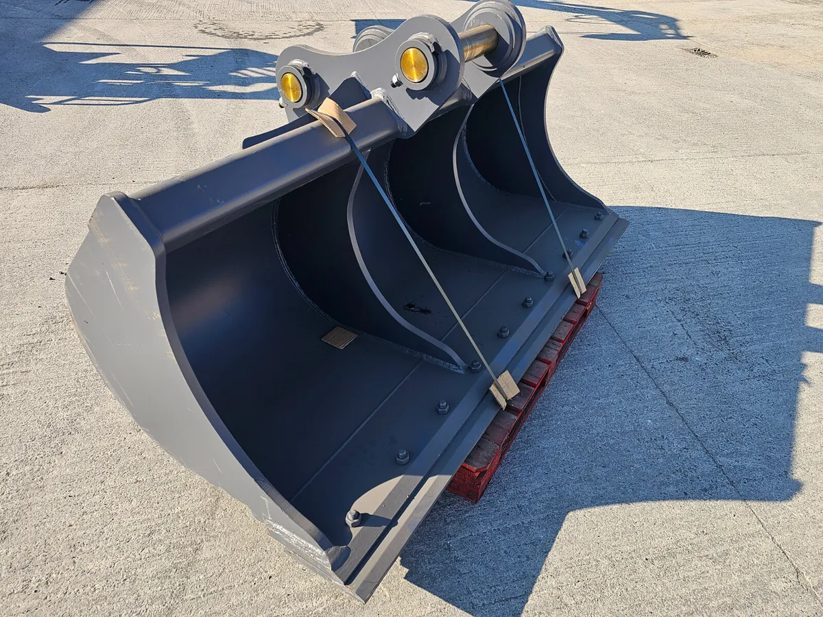 New  20ton Grading bucket 80mm pins - Image 1