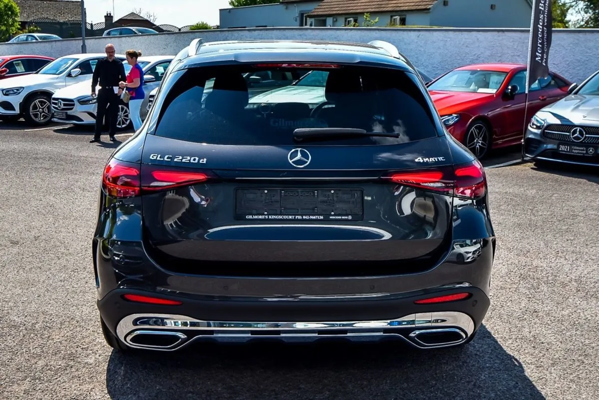 Mercedes-Benz GLC-Class 220d AMG 4matic Huge Savi - Image 3
