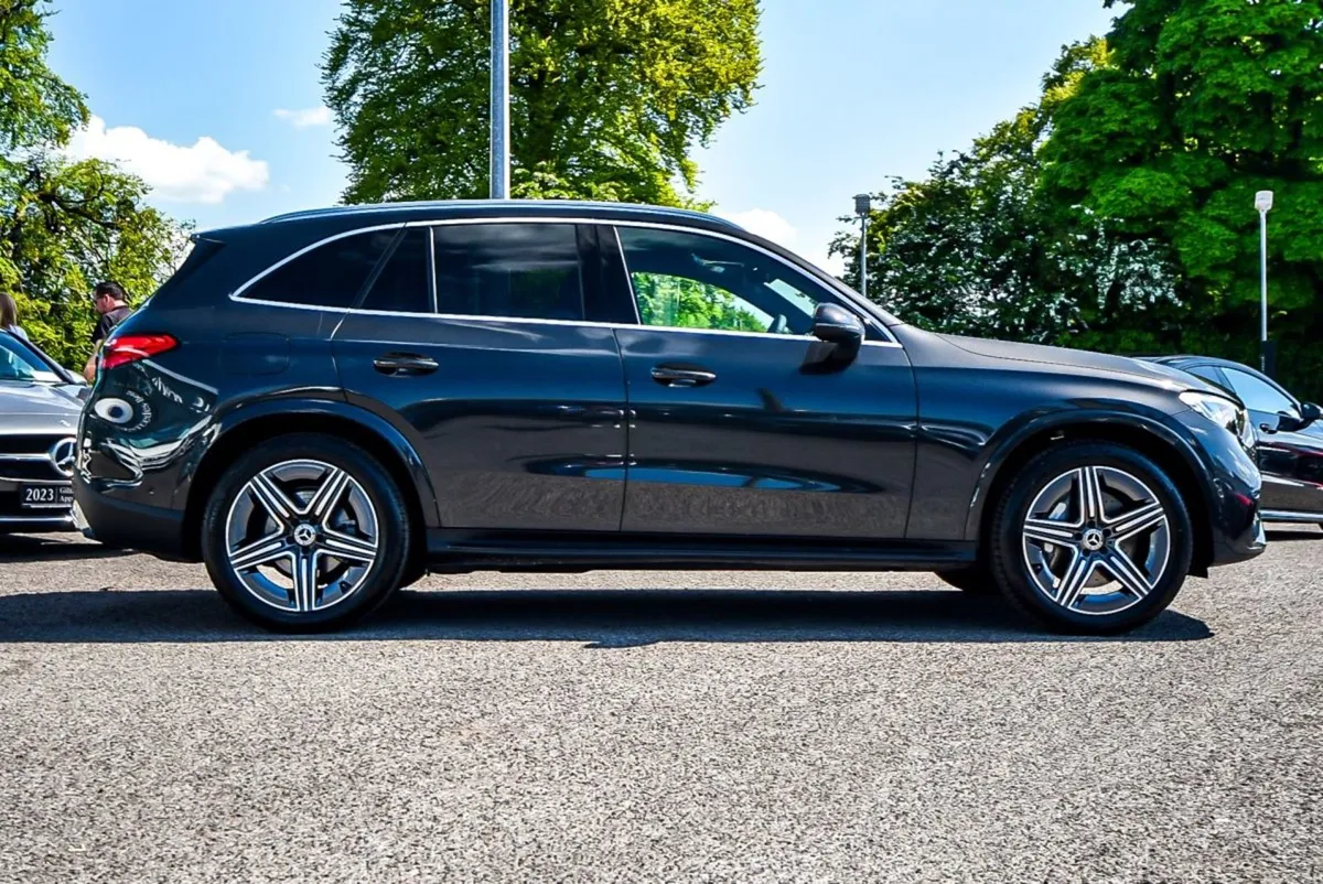 Mercedes-Benz GLC-Class 220d AMG 4matic Huge Savi - Image 4