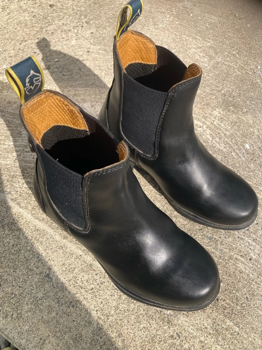 Kids riding boots - Image 1