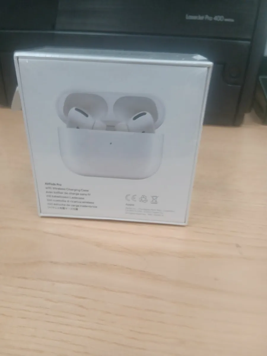 Ear buds - Image 4