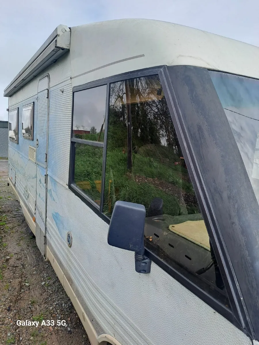 Motorhome - Image 2