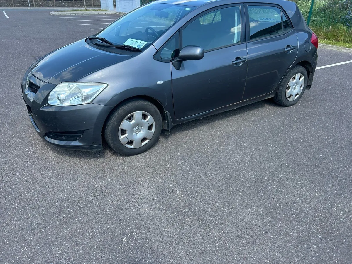Toyota Auris - Image 2