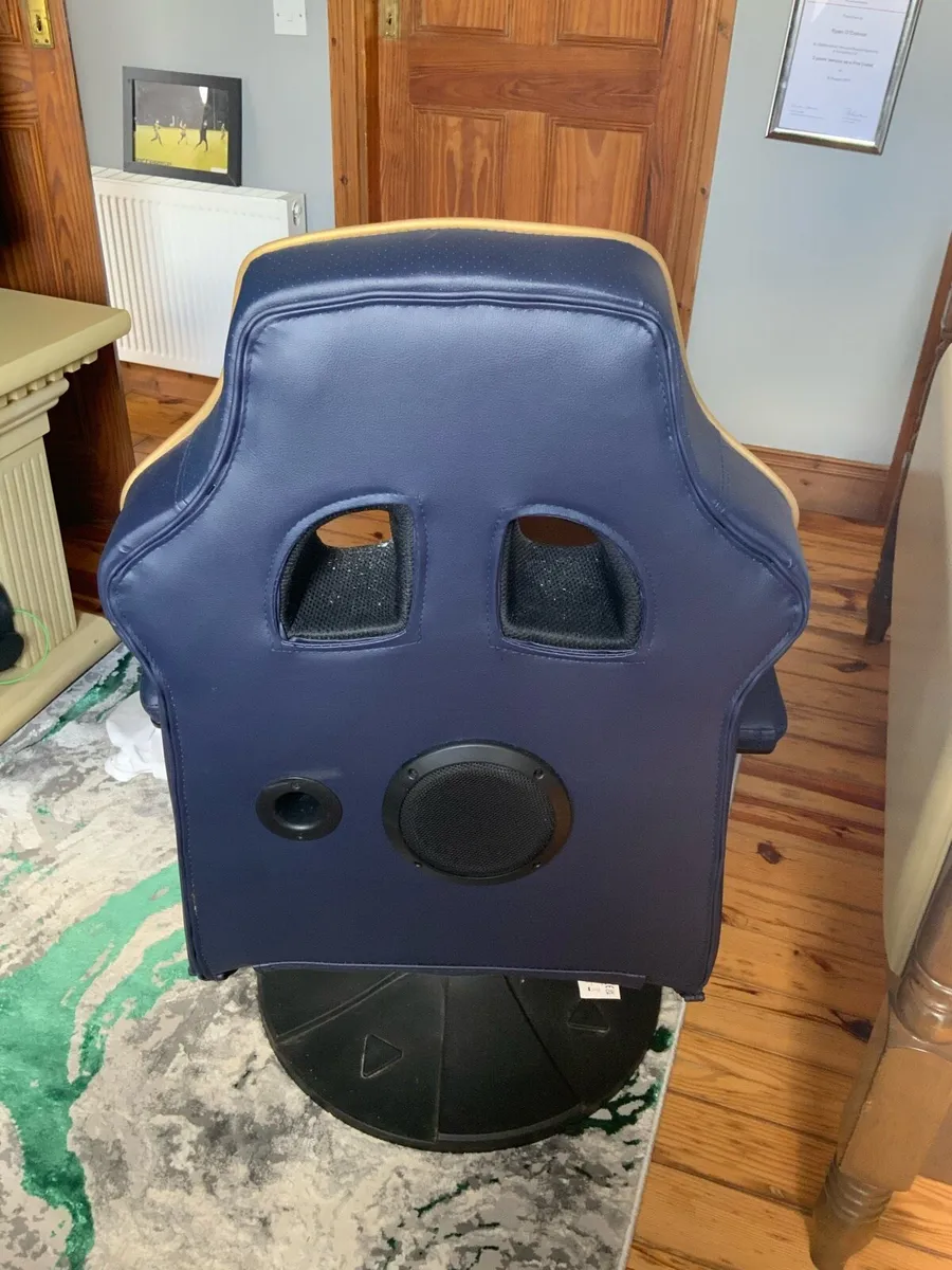 Computer gaming chair - Image 4