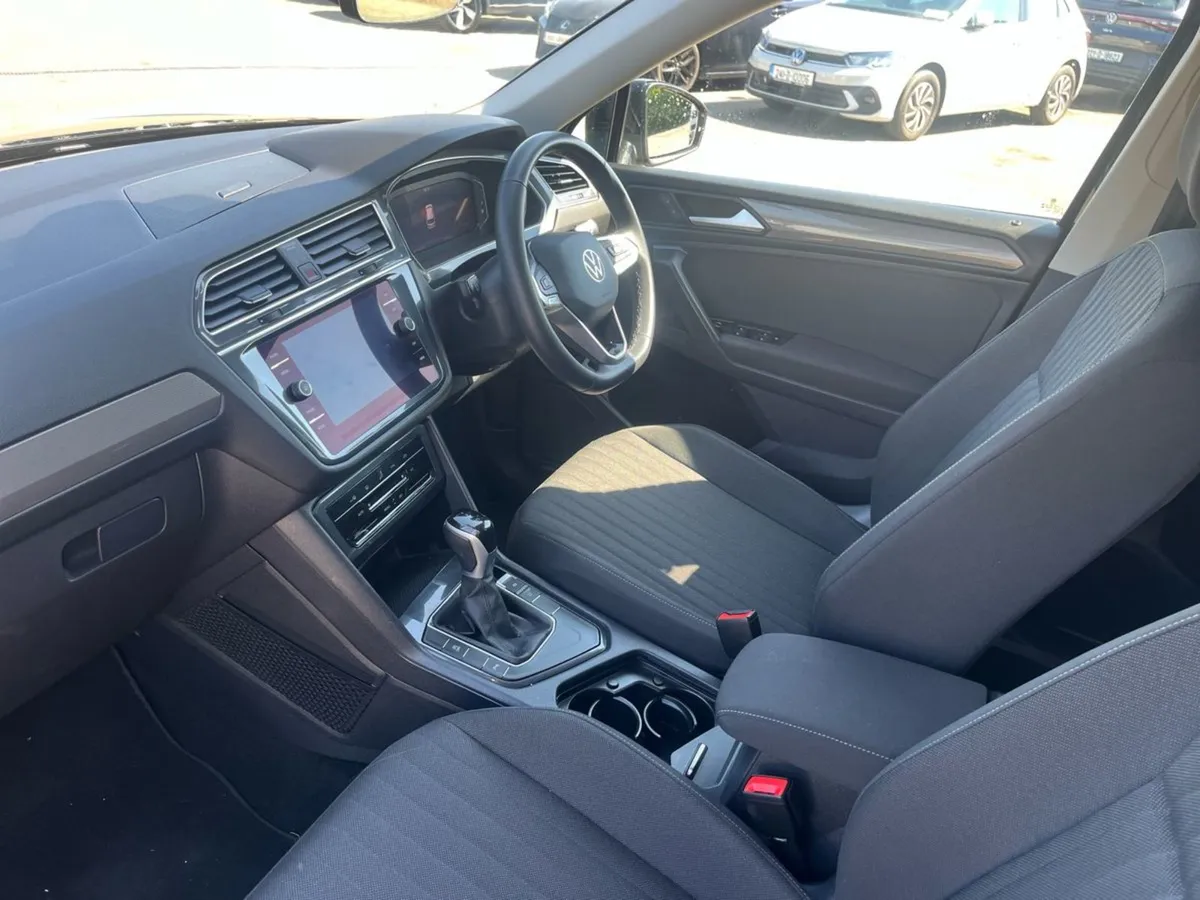 Volkswagen Tiguan Allspace Life 2.0tdi 150HP Auto - Image 3