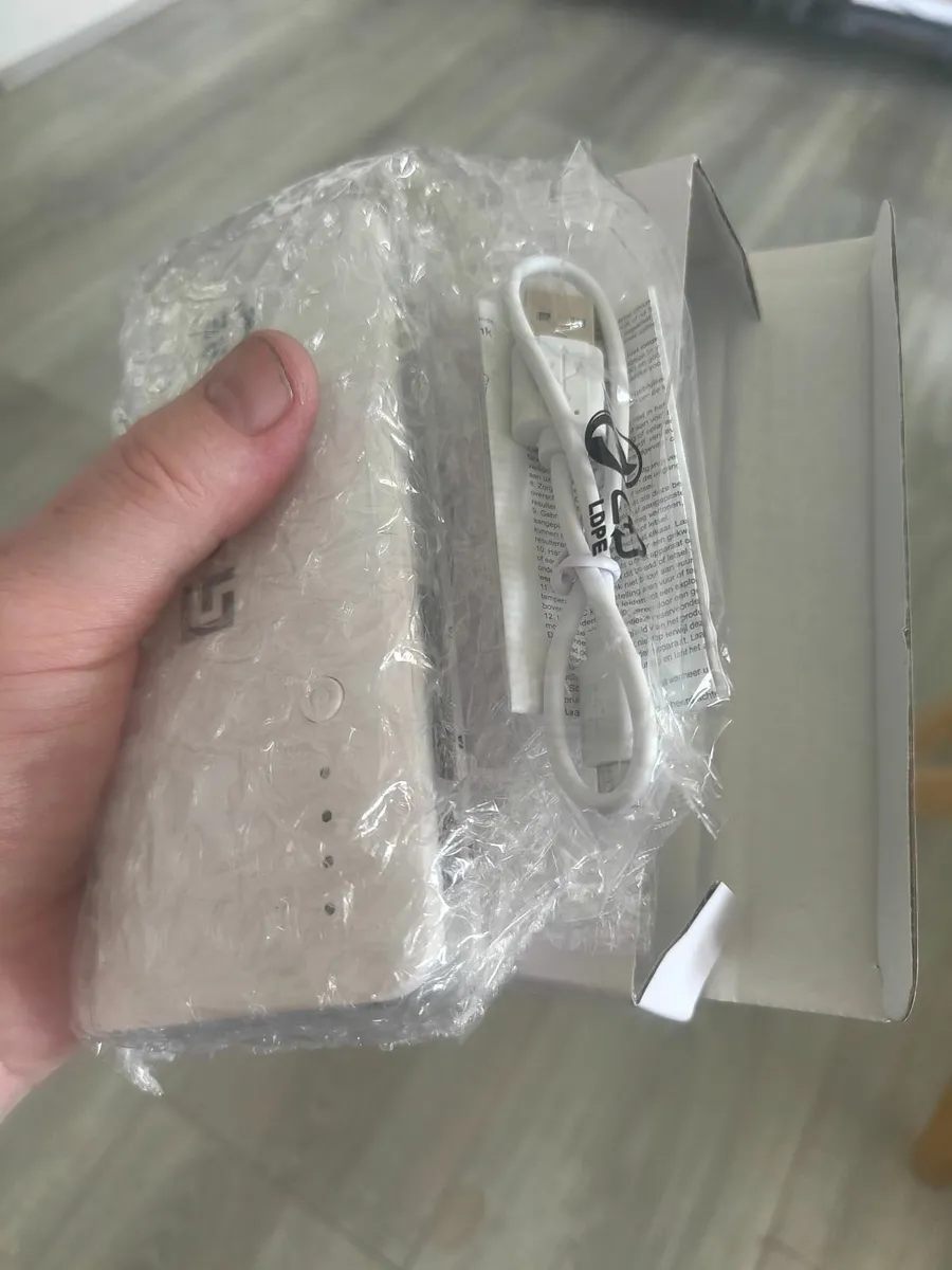 Brand New Avenue 1000mah  Power bank - Image 2