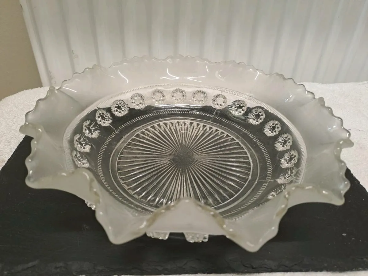 1930s Davidson Art Deco glass bowl - Image 3