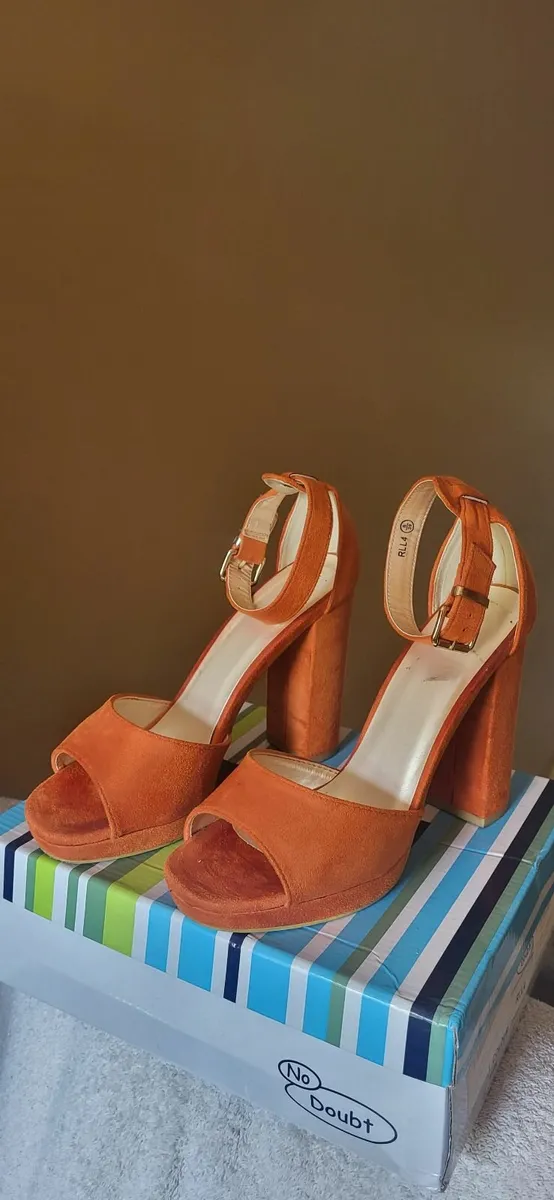 Ladies shoes and boots €20 each or €150 - Image 2