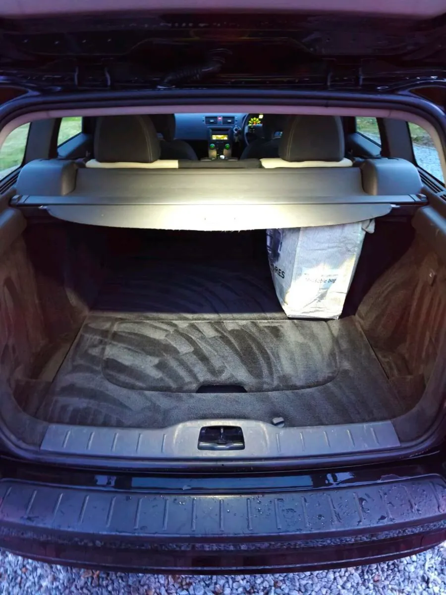 Volvo v50 R design - Image 4