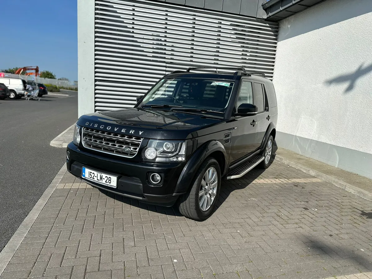 Range Rover Discovery 5 seater new doe 04/26 - Image 2
