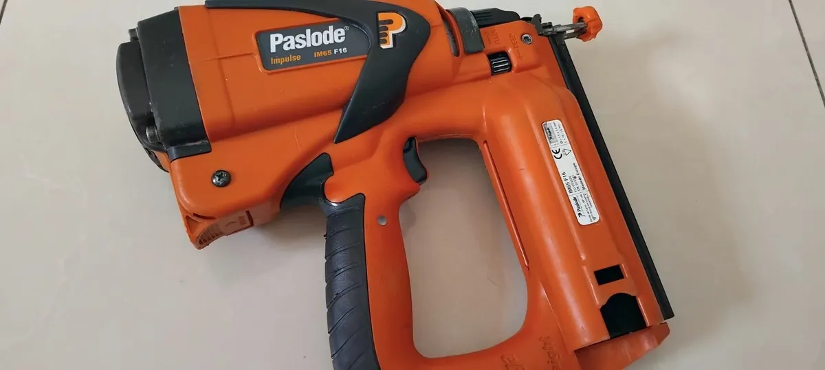 Paslode im65 F16 2nd fix Nail Gun"Fully Serviced" - Image 2