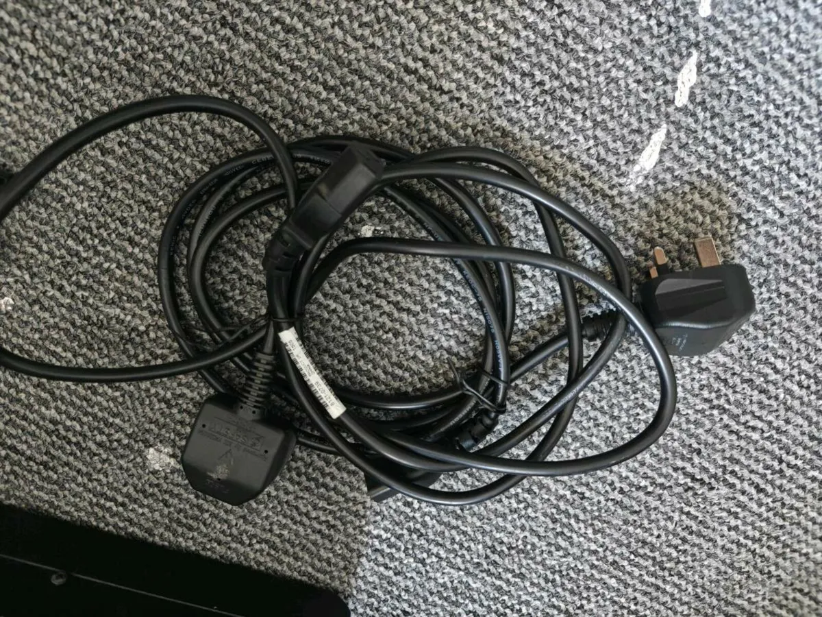 Rokit krk 8 G3 studio monitors (pair) with cables - Image 4