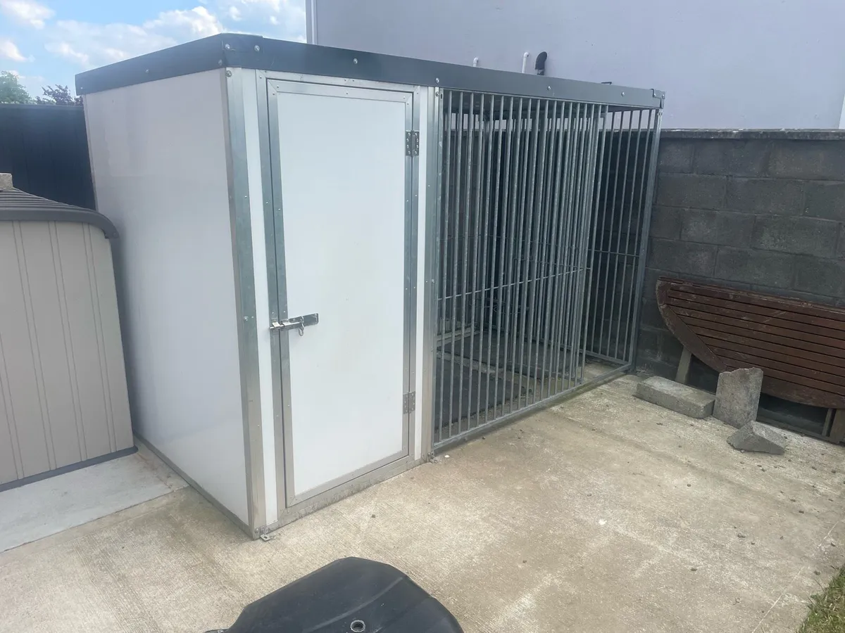 Insulated dog run and kennel - Image 1