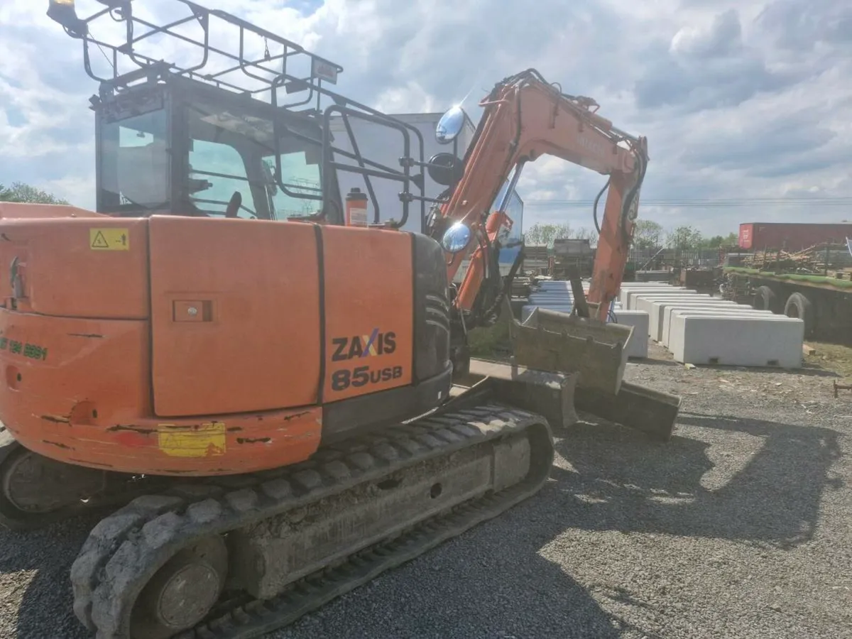 2019 Hiatchi Zx85 - Image 3