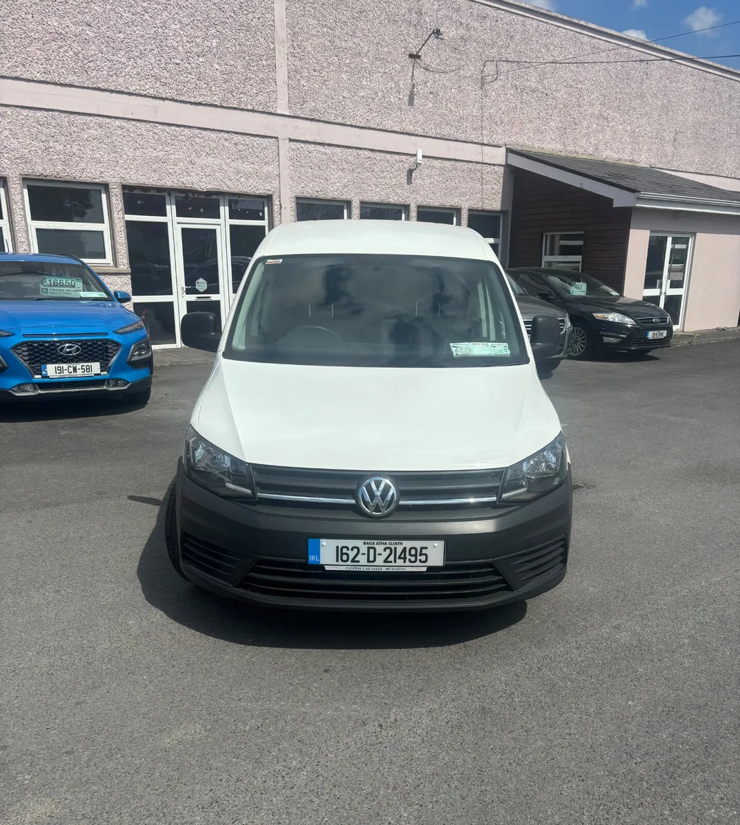 2016 Volkswagen Caddy 2.0 TDI - Image 2