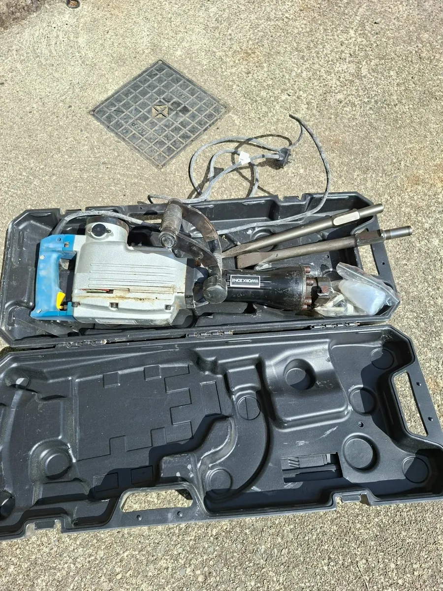 Concrete breaker - Image 1