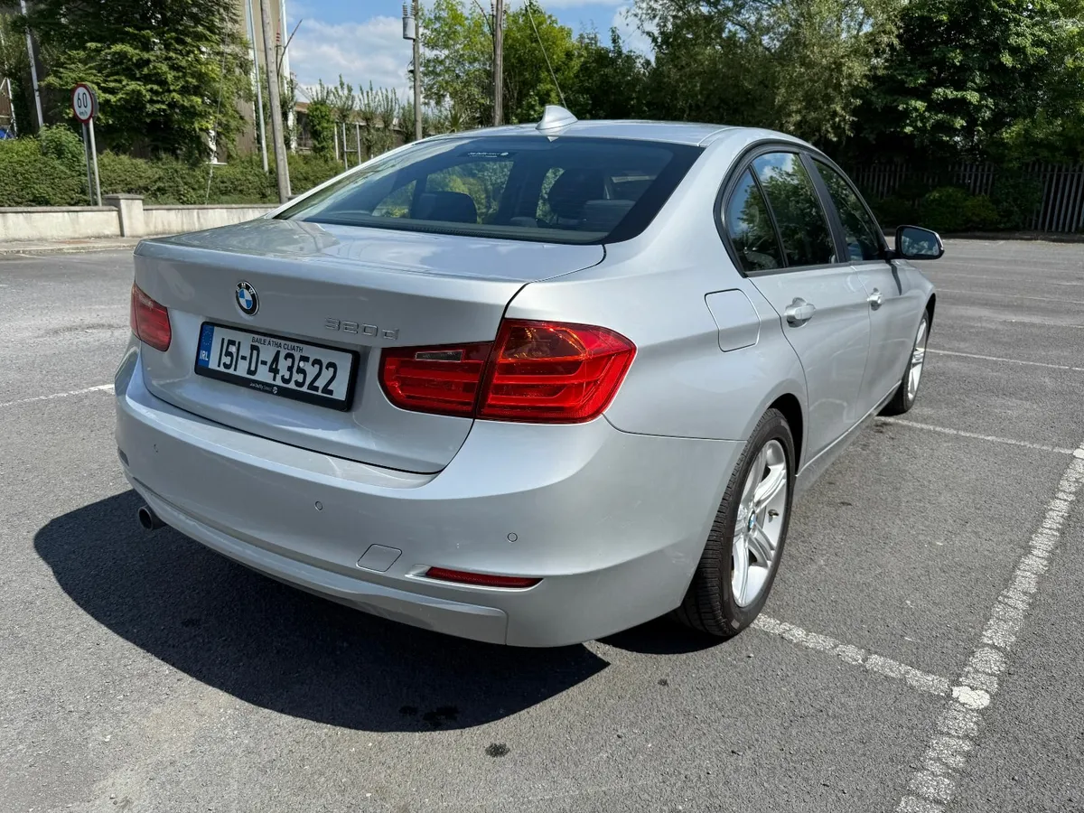 BMW 3-Series 2015 2.0  AUTO - Image 3