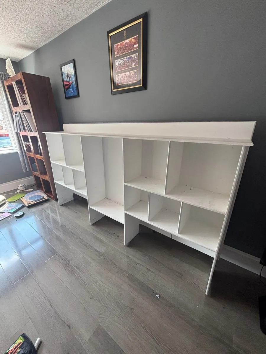 Wall mounted storage unit - Image 2