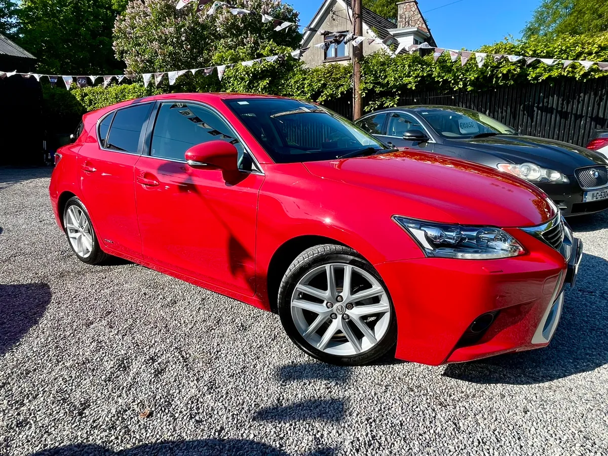 142 Lexus CT200h (HIGH SPEC) - Image 3