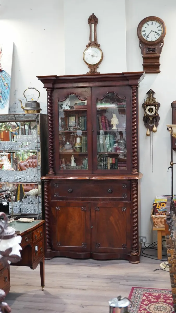 📌 Victorian Renaissance Revival Mahogany Secretai - Image 1
