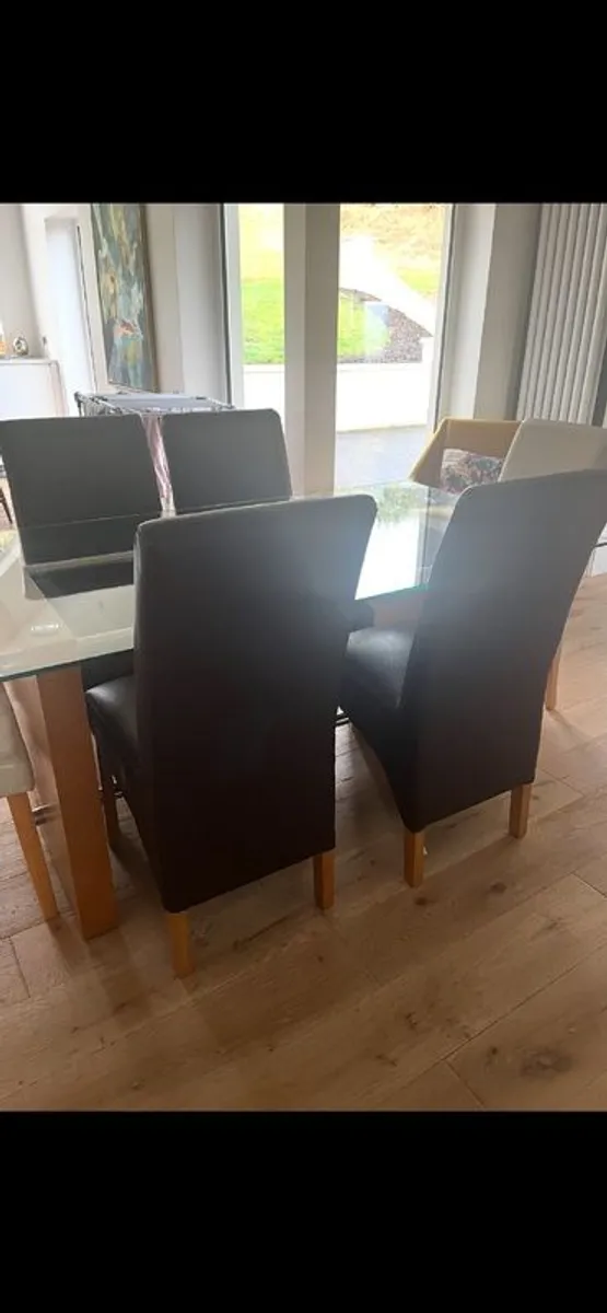 dining - Image 2