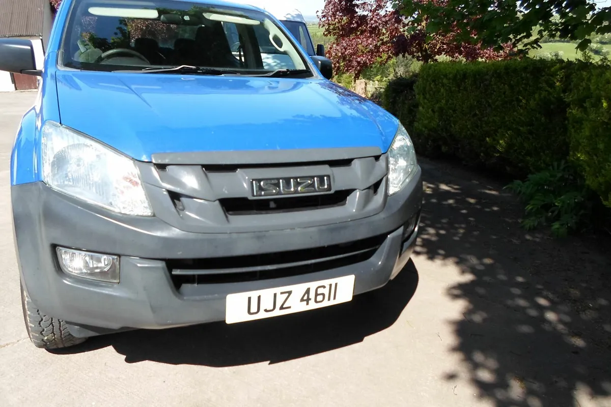 Isuzu D-Max 2013 - Image 2