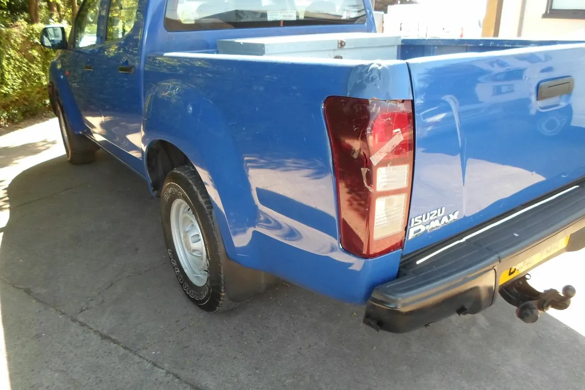 Isuzu D-Max 2013 - Image 4