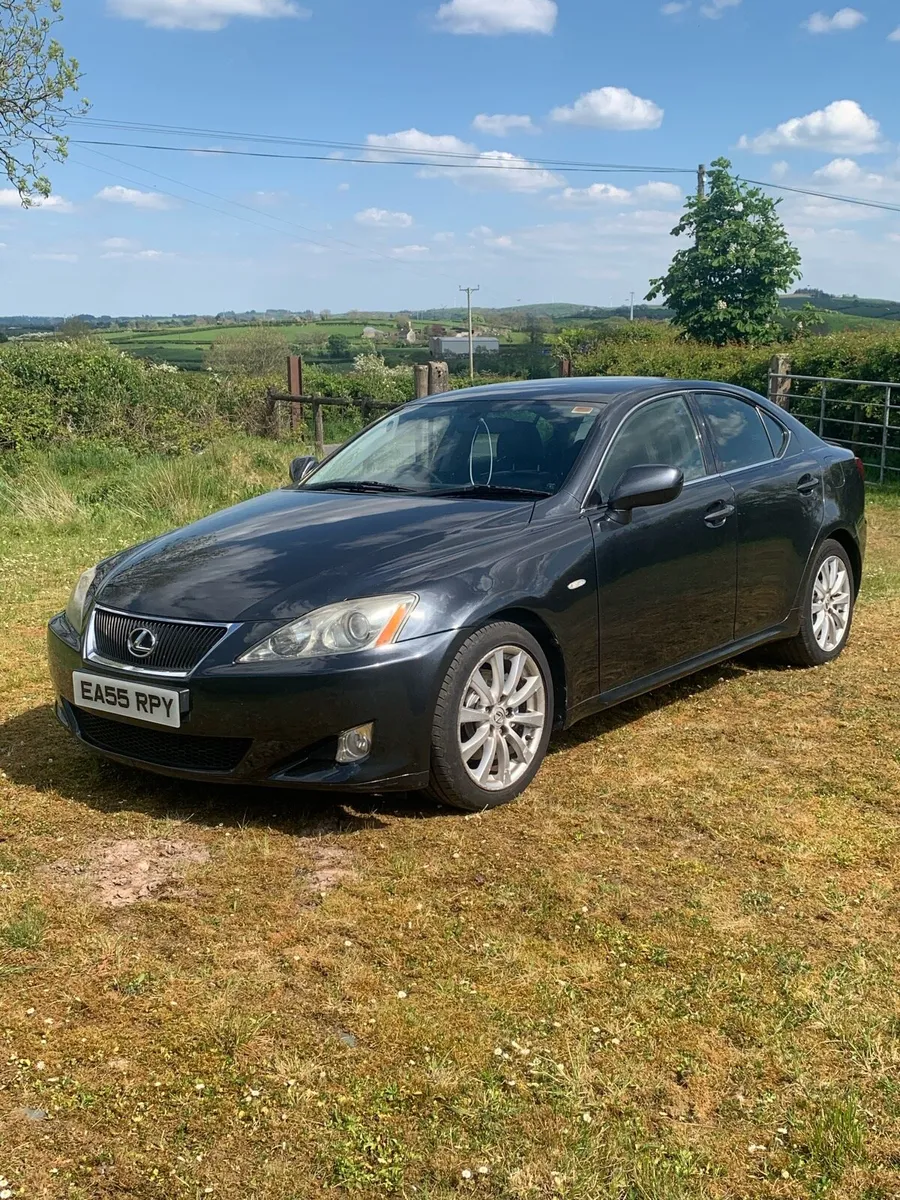 2005 Lexus is250 SE manual - Image 1