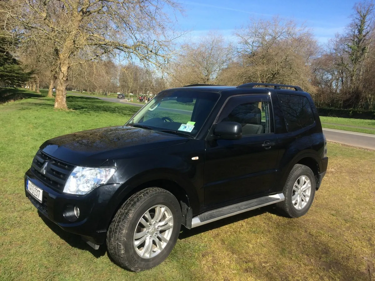 Mitsubishi Pajero SWB 3.2L 2014 - Image 1