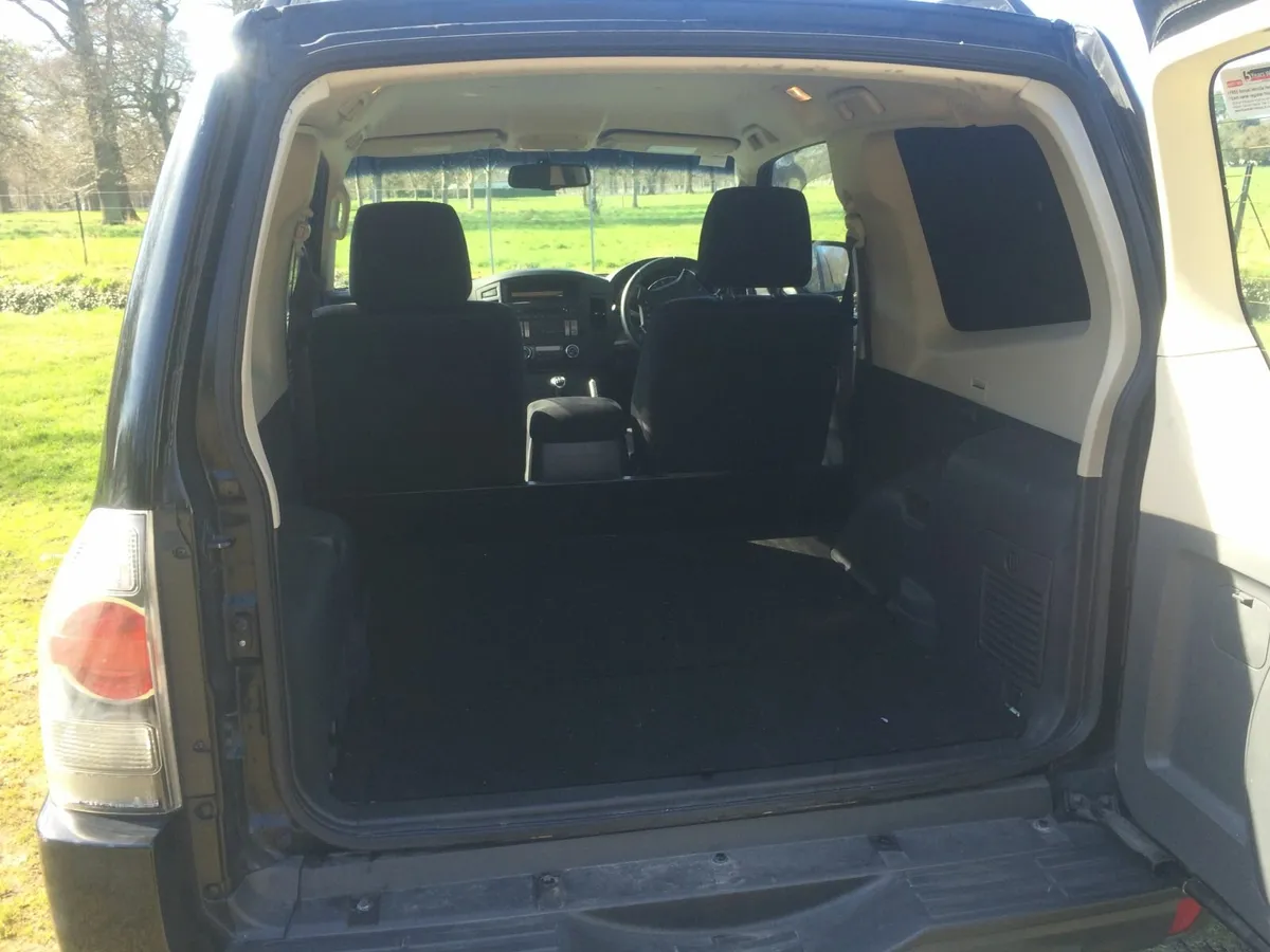 Mitsubishi Pajero SWB 3.2L 2014 - Image 3