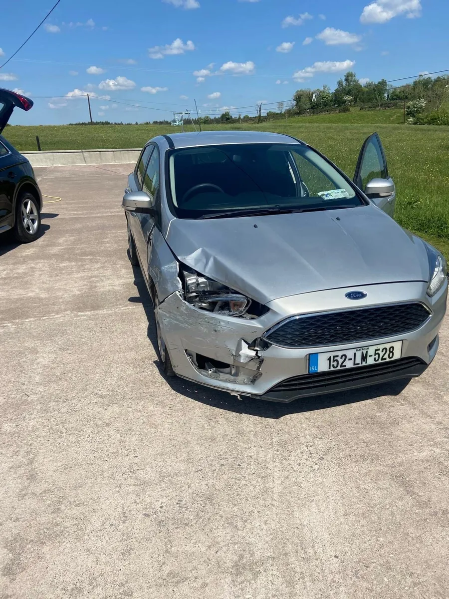 Ford Focus 2015 TDCI - Image 2