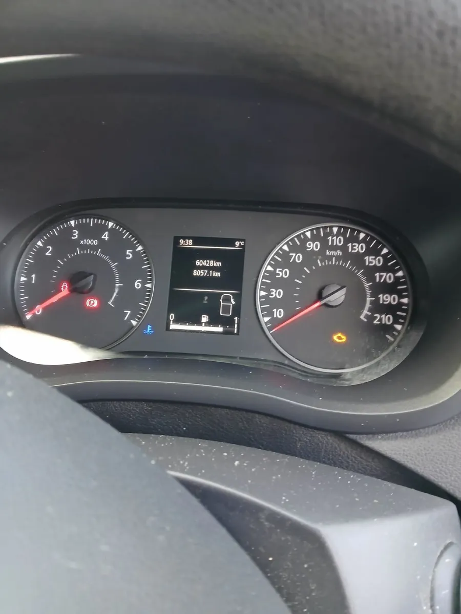 Nissan NV400 2021 - Image 2