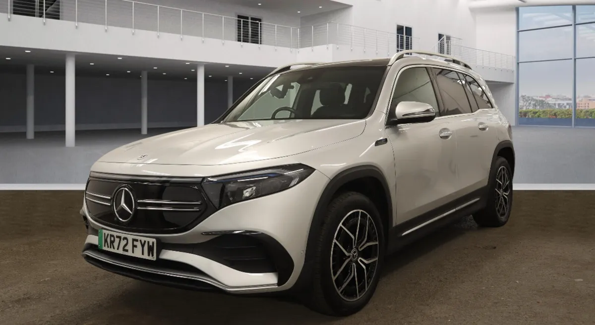 Mercedes-Benz AMG 2022 7 Seater - Image 4