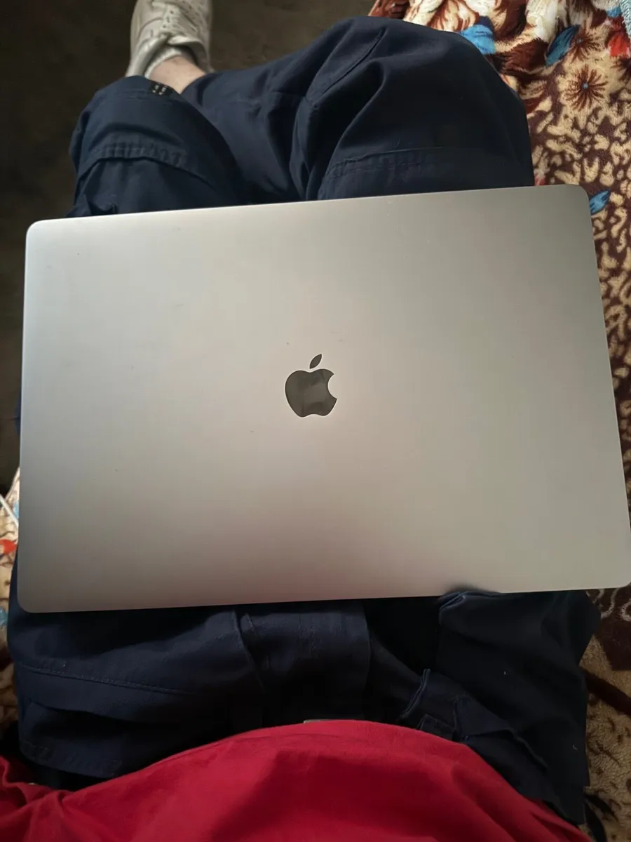 Apple MacBook Pro 2019 | 16" | i9 | 64 GB | - Image 1