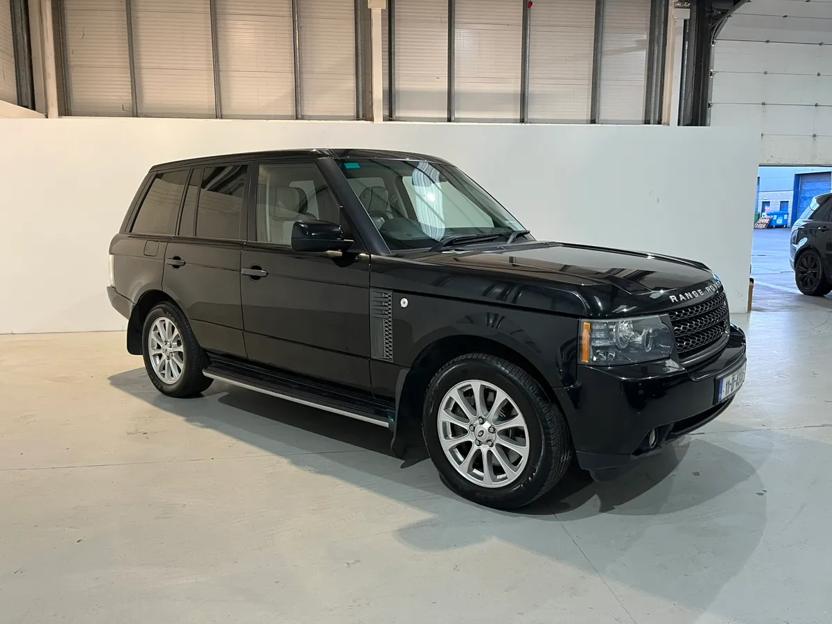 Range Rover 4.4 TDV8 - Image 1