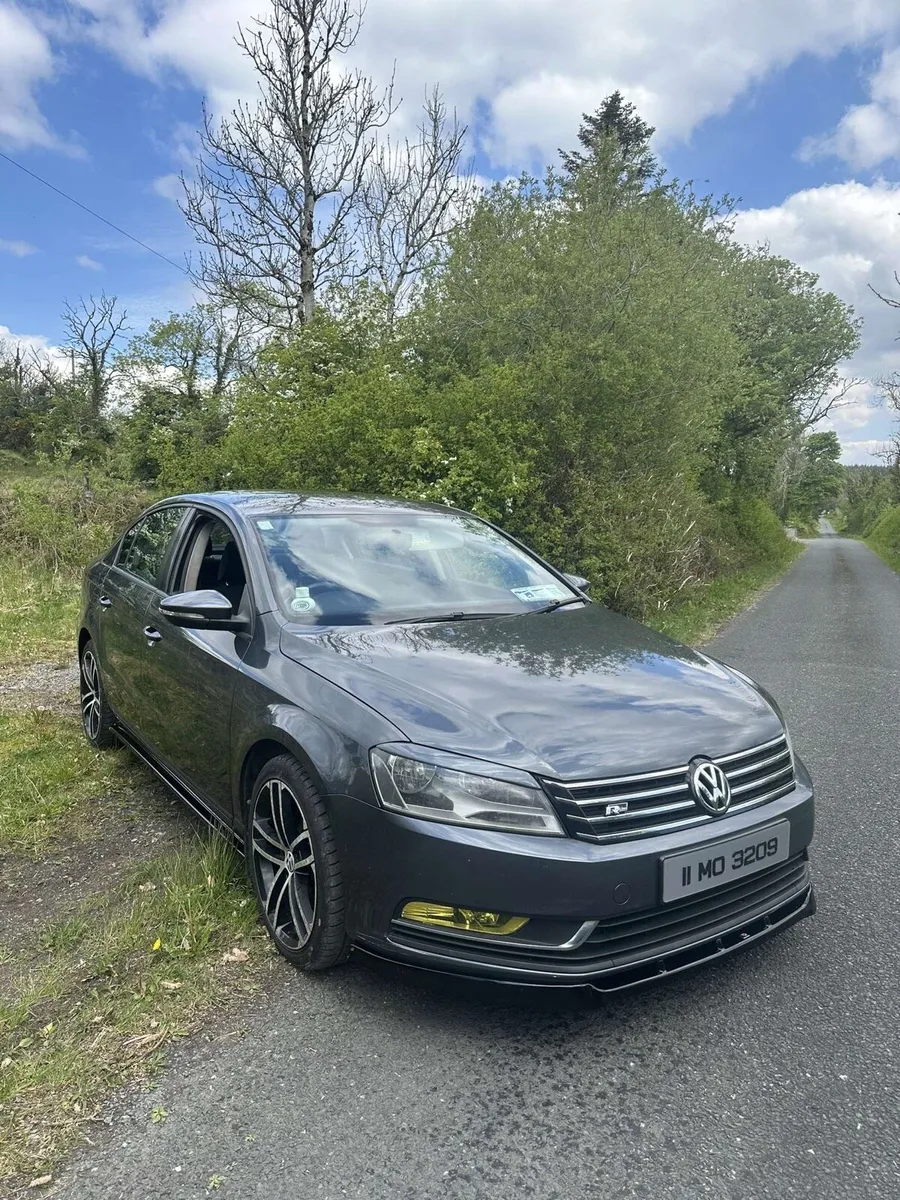 2011 B7 Passat - Image 2